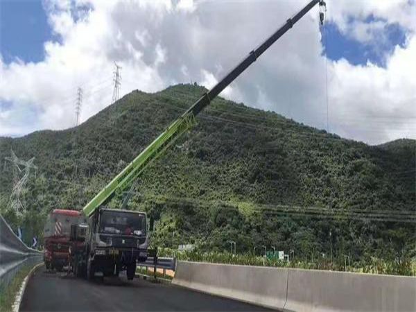 张家界吊车租赁电话_吊车出租公司介绍吊车的机型选择